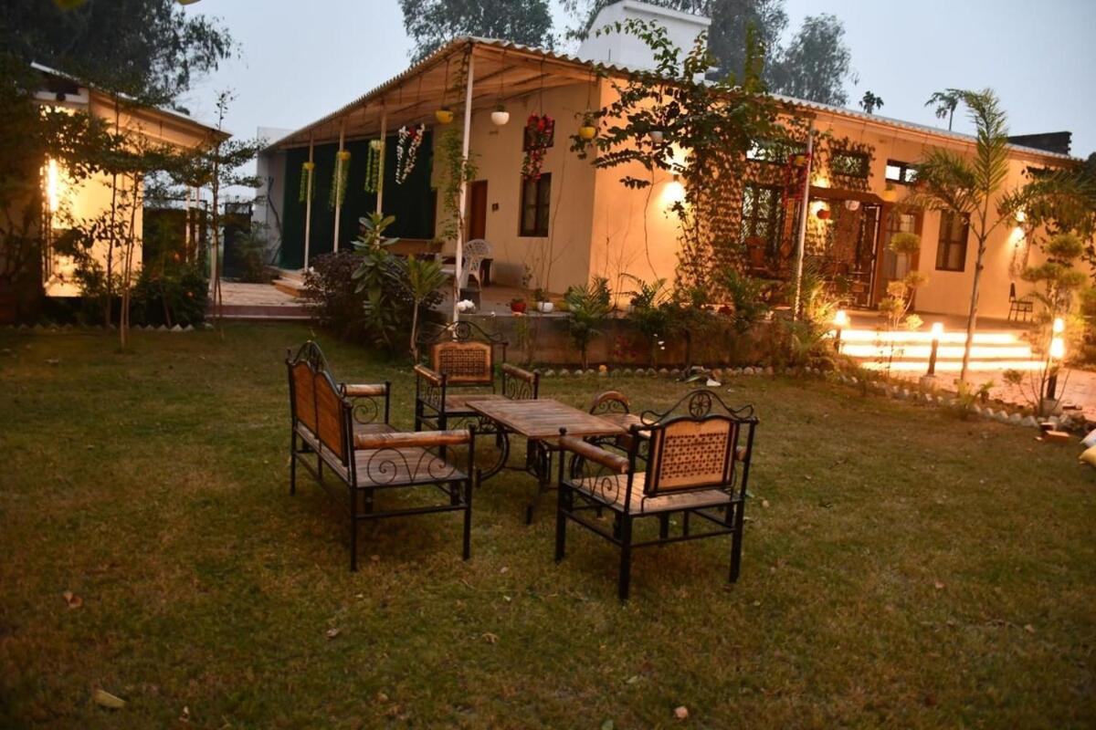 Gc Farms Villa Ayodhya Luaran gambar